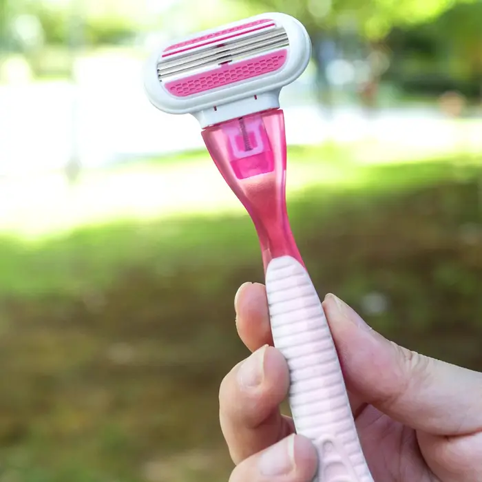 Lame de rasoir de sécurité pour femme