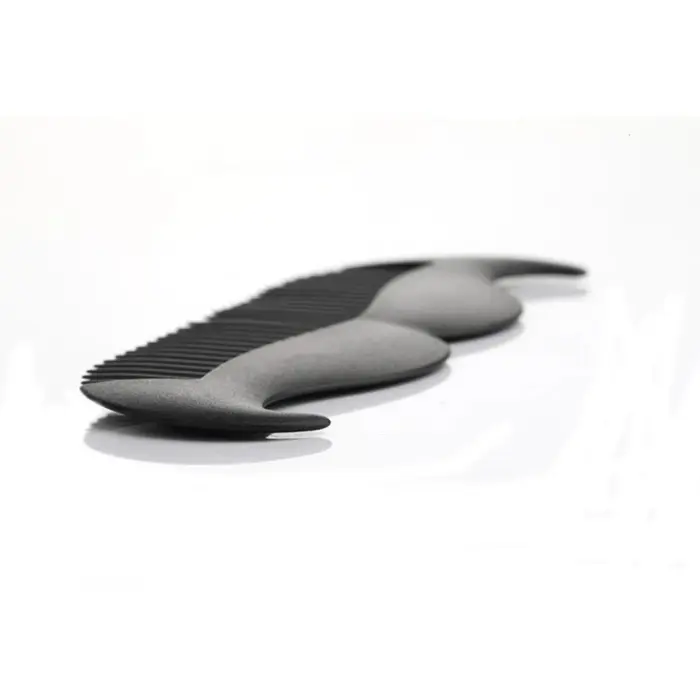Peigne noir pour hommes