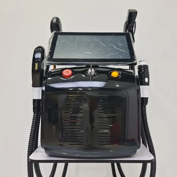 Meilleure vente 4 en 1 Diode Laser Pico 808 carbone Peel RF IPL picoseconde