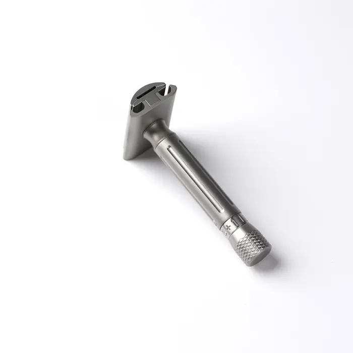 Rasoir de sécurité réglable en acier inoxydable de couleur mate Yaqi Avanti