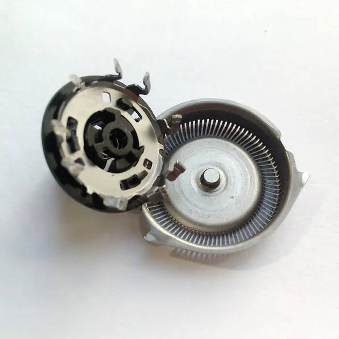YS521 XA525 YS522 YS524 YS534 RQ32 RQ310 RQ11 RQ1150 RQ1180 RQ350 RQ360 RQ370 3 pièces têtes de rasage pour rasoir