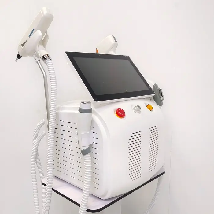 Appareil d'épilation au laser diode 4-en-1 Soprano