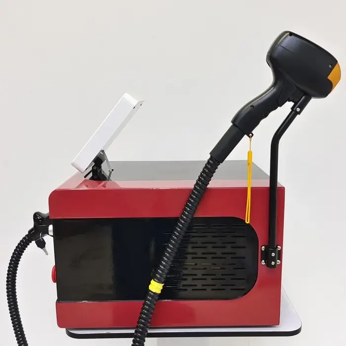 Machine professionnelle d'épilation de corps de Laser de Diode de 4 vagues IPL 2025 Portable 808 755940 1064 Soins