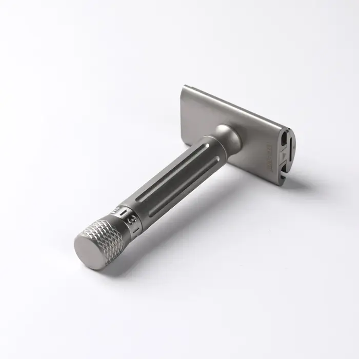 Rasoir de sécurité réglable en acier inoxydable de couleur mate Yaqi Avanti