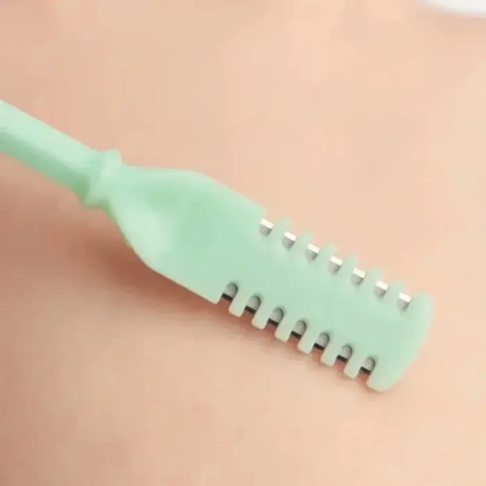 Tondeuse manuelle double tête pour poils du nez