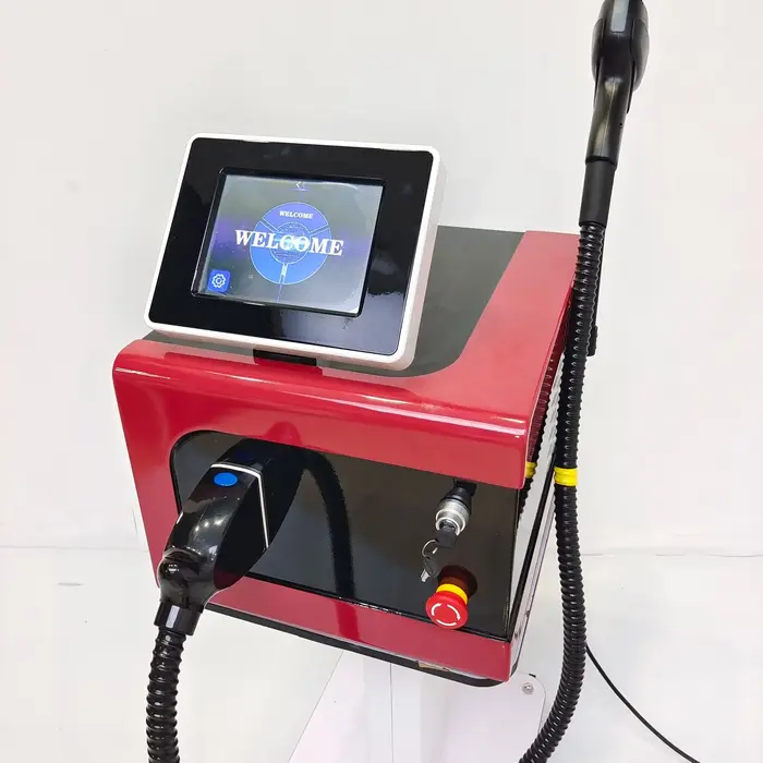 Machine professionnelle d'épilation de corps de Laser de Diode de 4 vagues IPL 2025 Portable 808 755940 1064 Soins