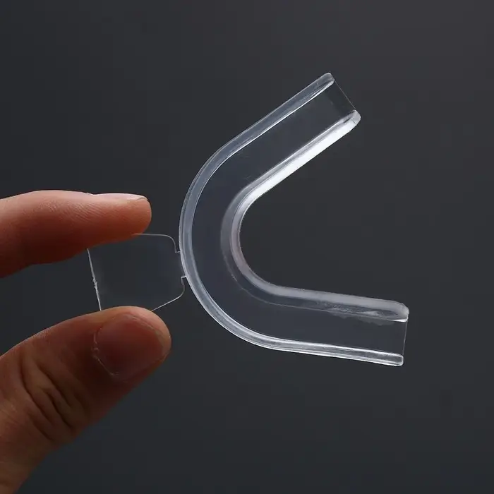 Protège-dents de nuit en silicone pour soins dentaires