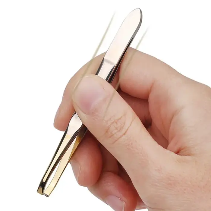 Pince à épiler pour sourcils