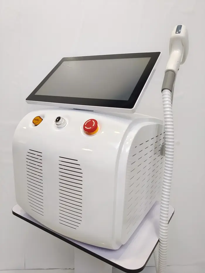 Machine d'épilation au laser diode Soprano Titanium professionnelle portable 6000w, laser Alexandrit