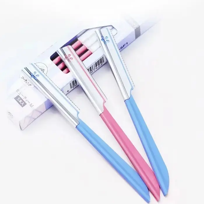 Lot de 5 Kits d'Épilation des Sourcils pour Femmes – Outil de Maquillage et de Beauté pour l'Épilation des Sourcils, Lame en Acier, Rasoir Facial et Tondeuse