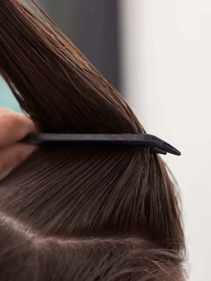 Peigne à cheveux en acier inoxydable à pointe fine