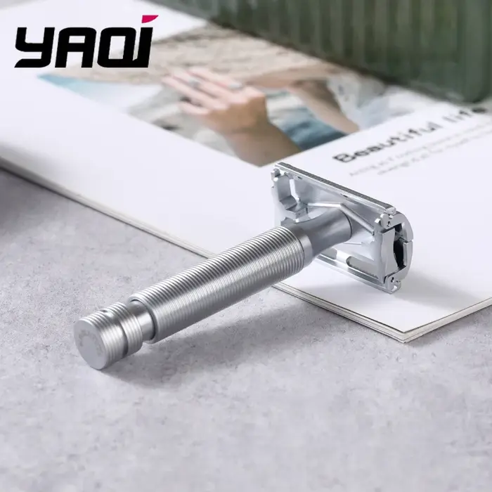 Vente Flash 2026 ! Rasoir de sécurité YAQI Monarch couleur chrome mat - Hypoallergénique