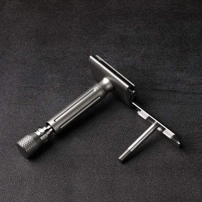 Rasoir de sécurité réglable en acier inoxydable de couleur mate Yaqi Avanti