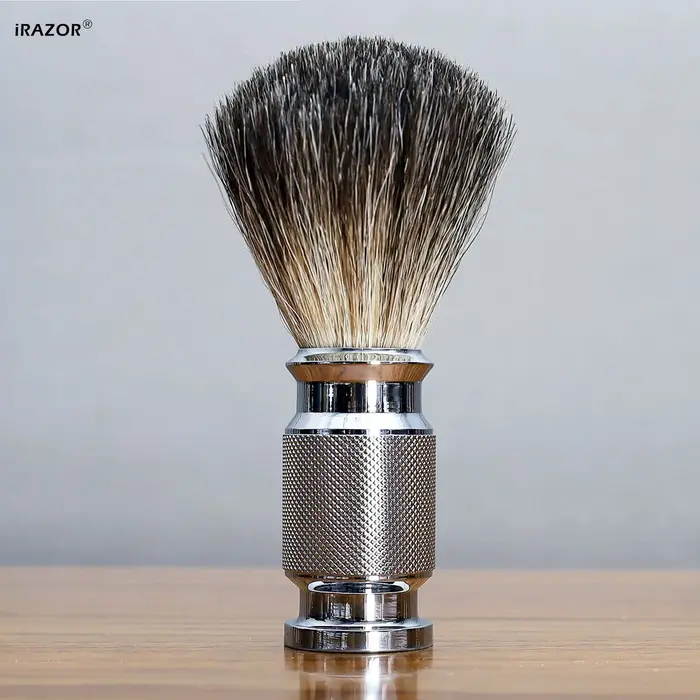 Brosse de rasage classique avec poignée antidérapante