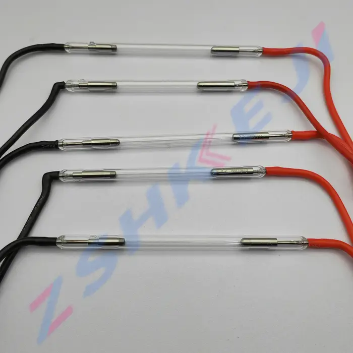 La lampe au xénon britannique forte lumière pulsée e-light OPT poignée d'épilation onze puces charge d'énergie compteur de cheveux instrument de beauté