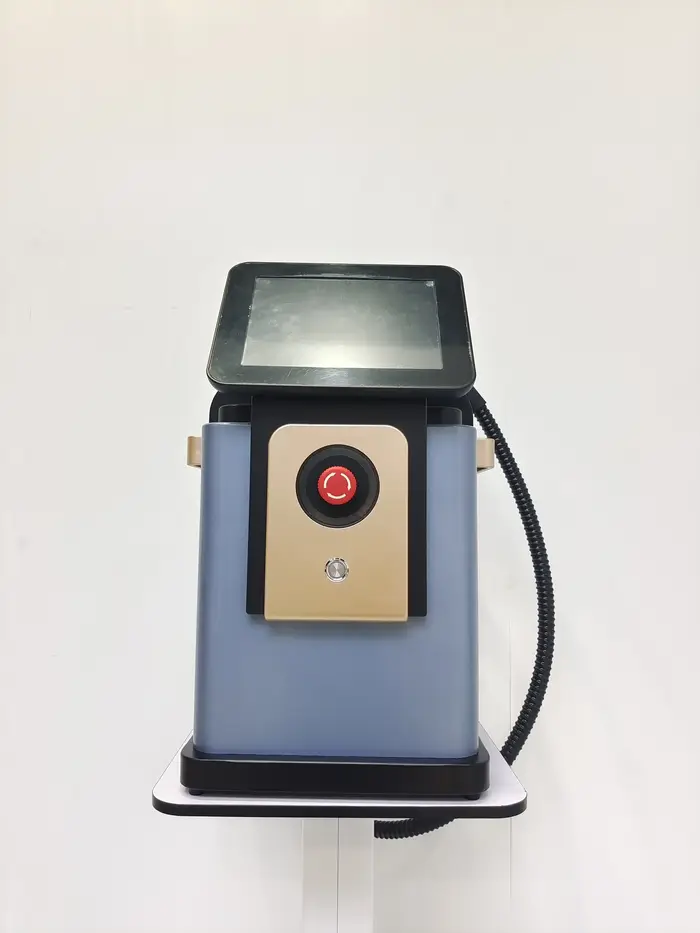 Machine professionnelle d'épilation au Laser de titane de glace de Diode Portable 808 755 940 1064 dispositif d'alésandrite 4 vagues Remova permanente