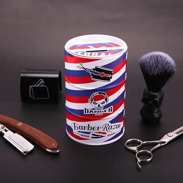 Boîte distributrice de lames de rasoir