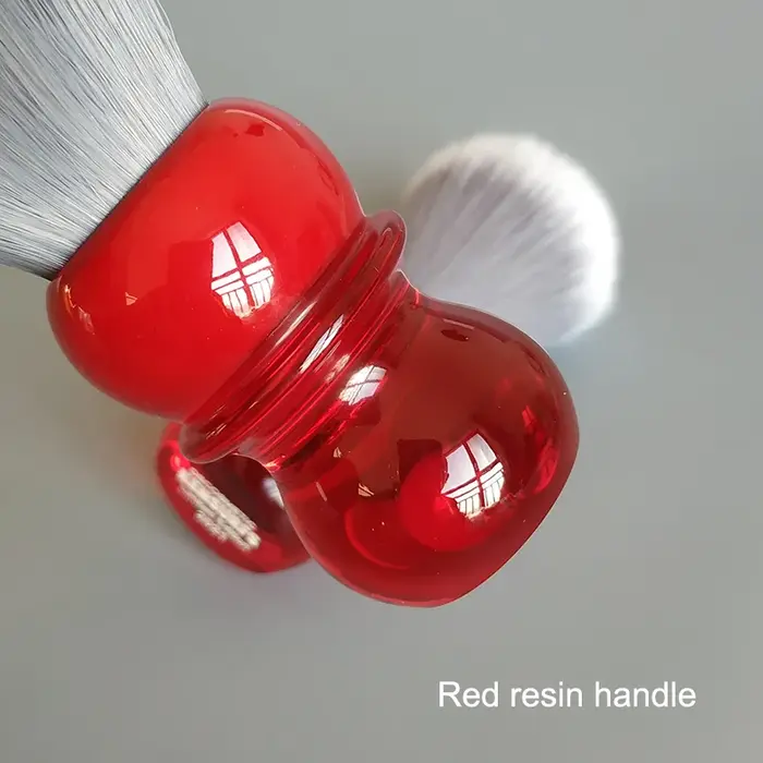 Dscosmetic Kensurfs brosse à raser cheveux doux avec manche en résine rouge et cheveux synthétiques 