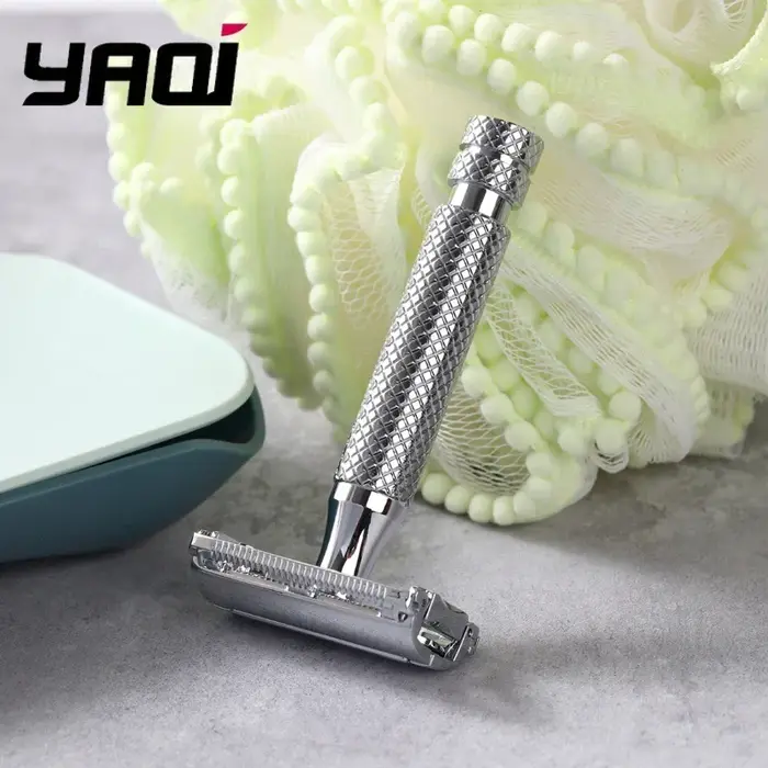 Vente Flash 2026 ! Rasoir de sécurité professionnel YAQI Monarch couleur chrome - Espacement de la lame de 0