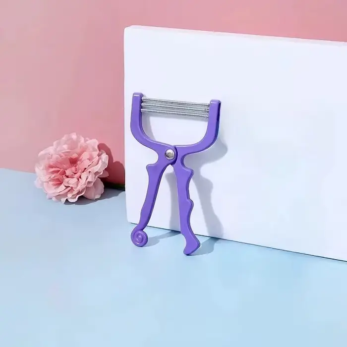Appareil d'épilation du visage pour une peau lisse