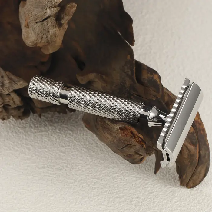 Rasoir de sécurité Yaqi 2026 PILOT en acier inoxydable - Lame de 0,95 mm, longueur de manche de 84 mm, diamètre de 12 mm pour une expérience de rasage en douceur