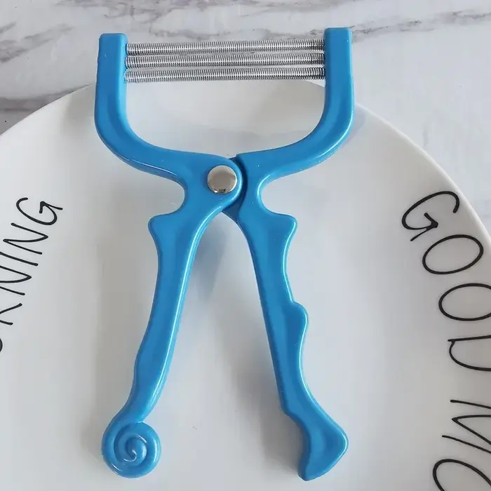 Épilateur facial sûr et réutilisable à ressort manuel pour l'élimination des poils et des moustaches féminins