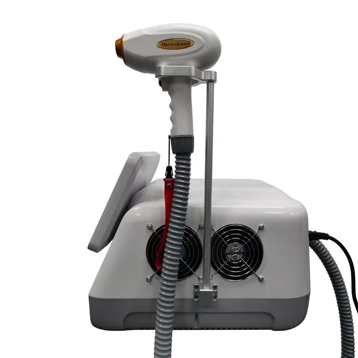 Appareil d'épilation au laser diode professionnel portable avec 4 longueurs d'onde 755nm 808nm 940nm 1064nm
