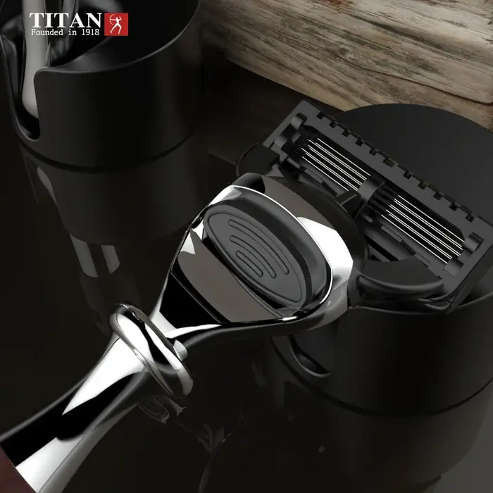 Titan – rasoir à 5 lames pour le rasage manuel et en douceur