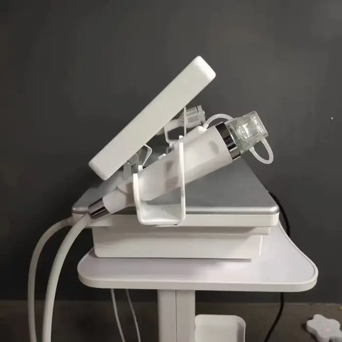 Appareil professionnel électrique multifonctionnel pour le soin de la peau du visage