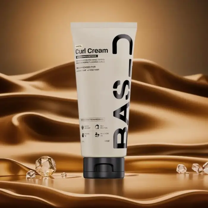 Crème hydratante et définissante pour boucles BASED Santal