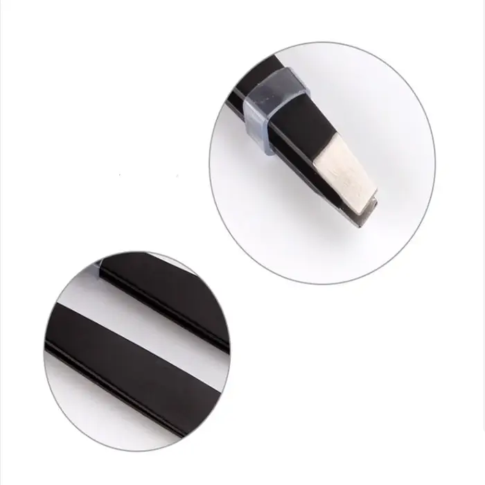 Pince à sourcils noire en acier inoxydable