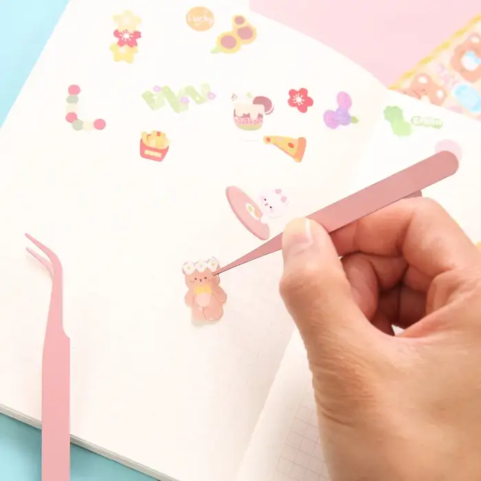 2 pinces à épiler mignonnes à motif de dessin animé