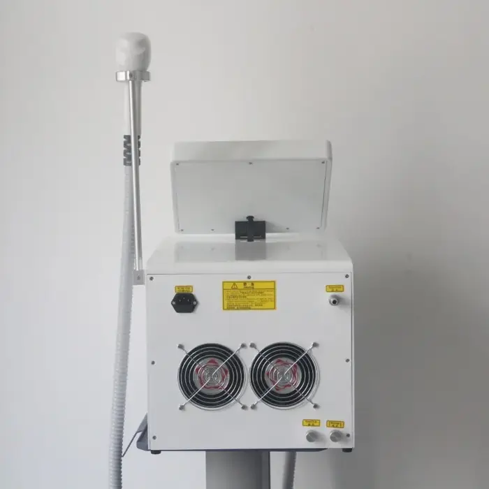Machine d'épilation à diode 4000W haute puissance 755nm 808nm 1064nm