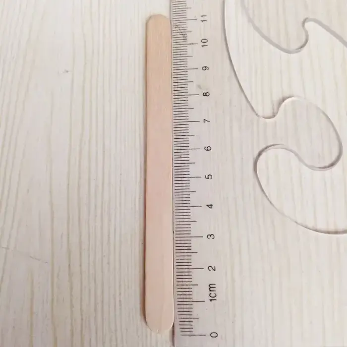 Abaisse-langue jetable en bois