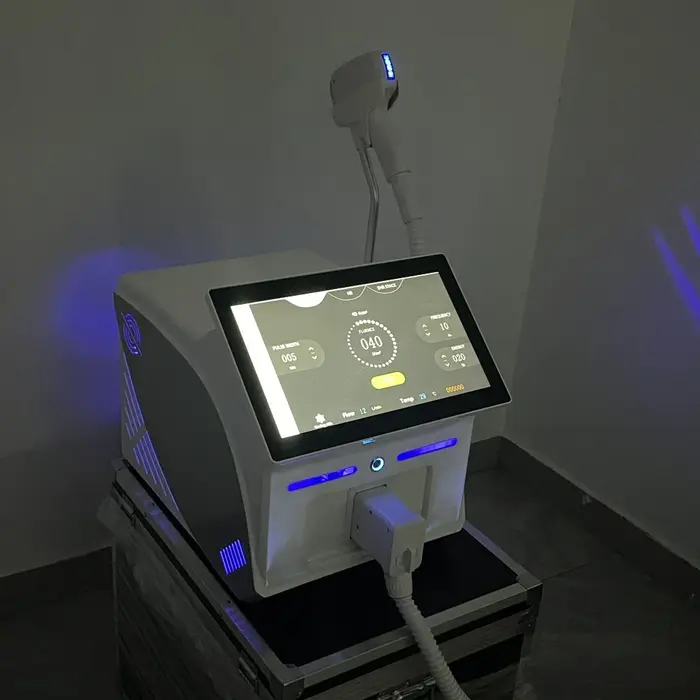 Épilation professionnelle portative de laser de diode Soprano 4 vagues 755 940 1064 808nm certificat CE dispositif d'alésandrite Permanent