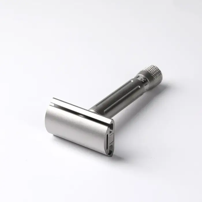 Rasoir de sécurité réglable en acier inoxydable de couleur mate Yaqi Avanti